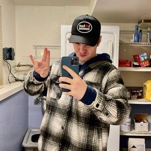 Meet your Posher, Tyler